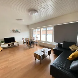 https://noshs-sunset-house-2bedroom-house-with-a-garden.hotelsghent.com