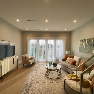 https://four-bedrooms-new-lovely-duplex-house-1628.richmond-hotels.com